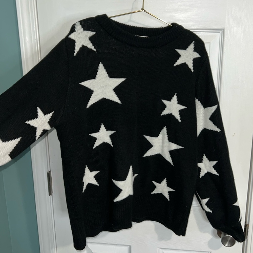Women’s star sweater